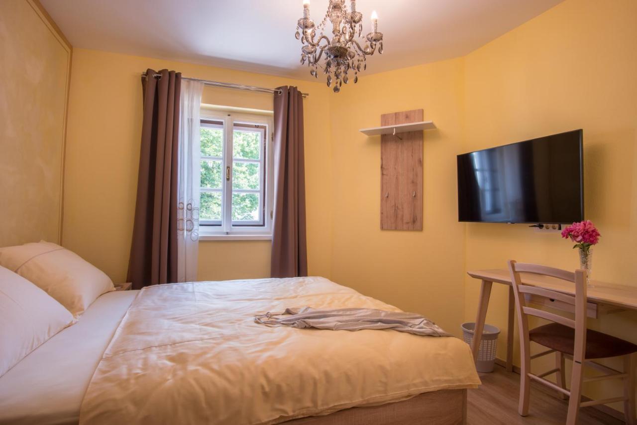 Vila Radolca Apartments & Rooms ラドヴリツァ エクステリア 写真